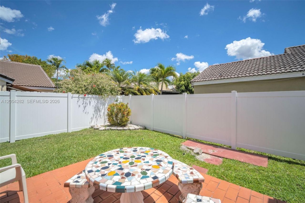 1600 Salerno Cir, Weston, FL 33327 Photo