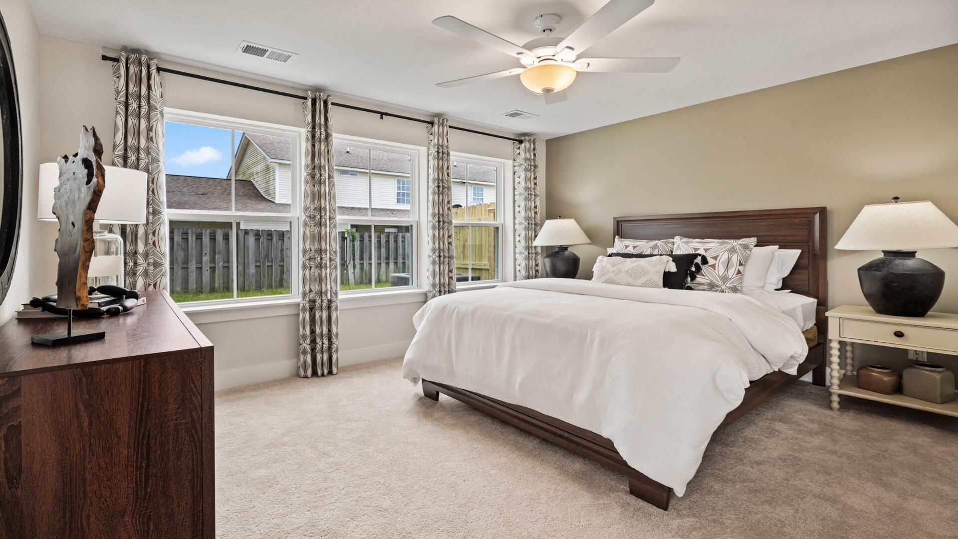 4633 Forest Hills Drive Photo 4