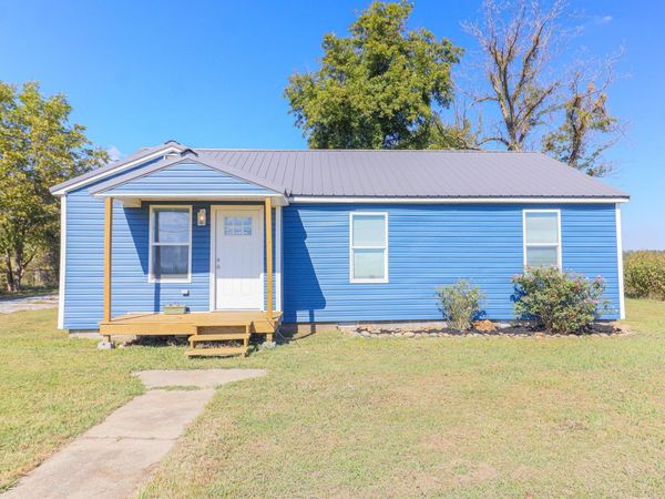 587 E Matthews Street , Brookland, AR 72417