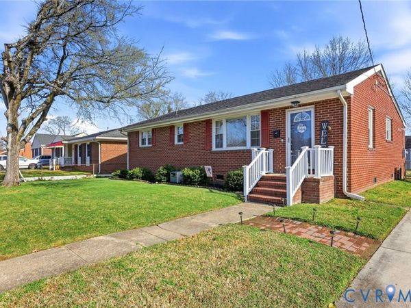 622 Charles Avenue, Colonial Heights, VA 23834