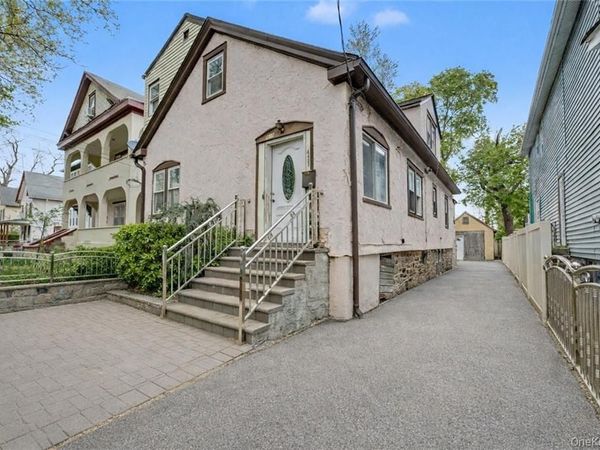 429 S 9th Avenue , Mount Vernon, NY 10550