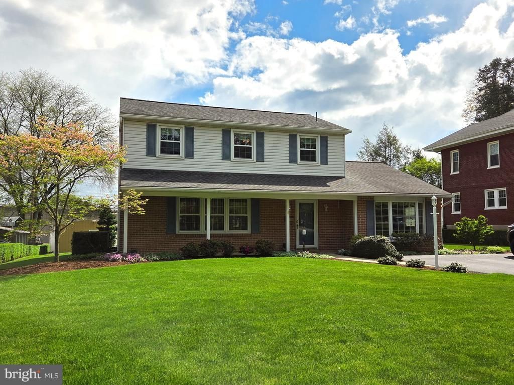 4 UPLAND ROAD, WYOMISSING, PA 19609