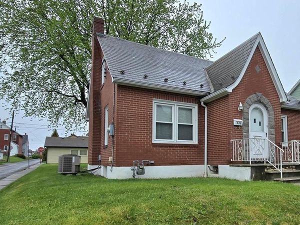436 E 12TH STREET , NORTHAMPTON, PA 18067