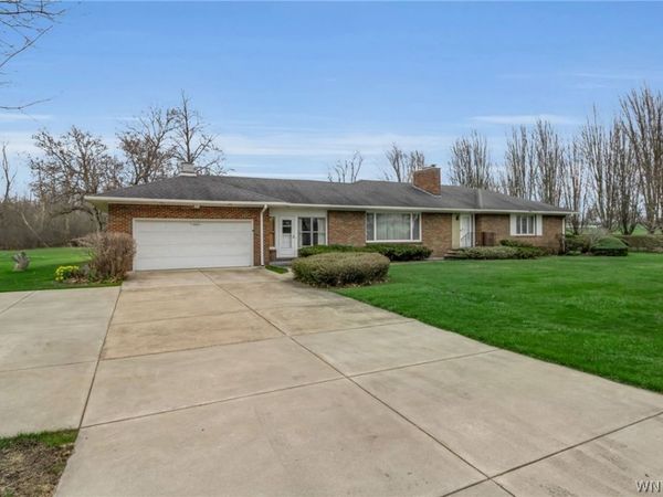 5153 Lake Shore Road, Hamburg, NY 14075