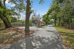 4319 Davison Road photo 4