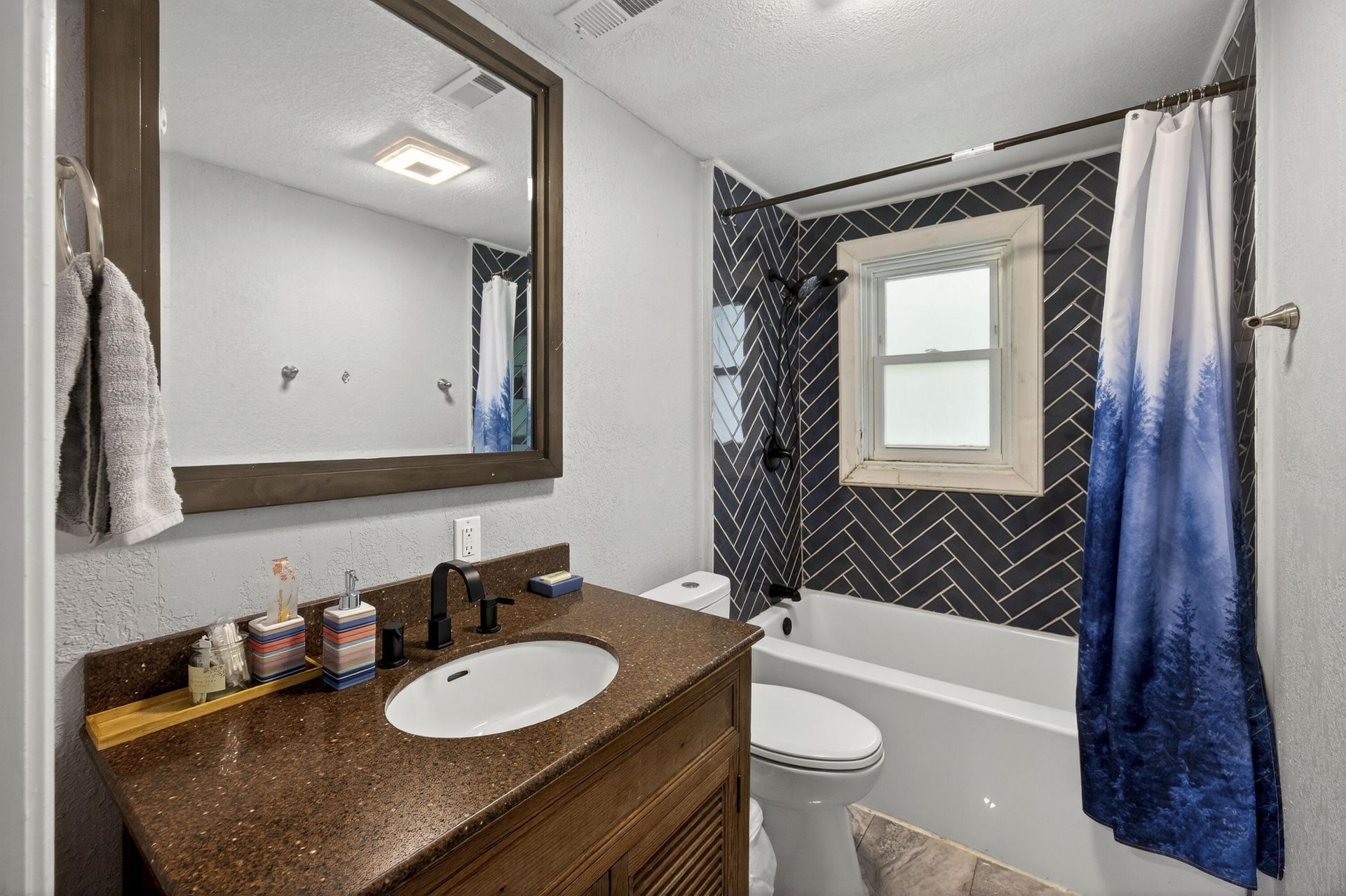 4319 Davison Road Photo 35