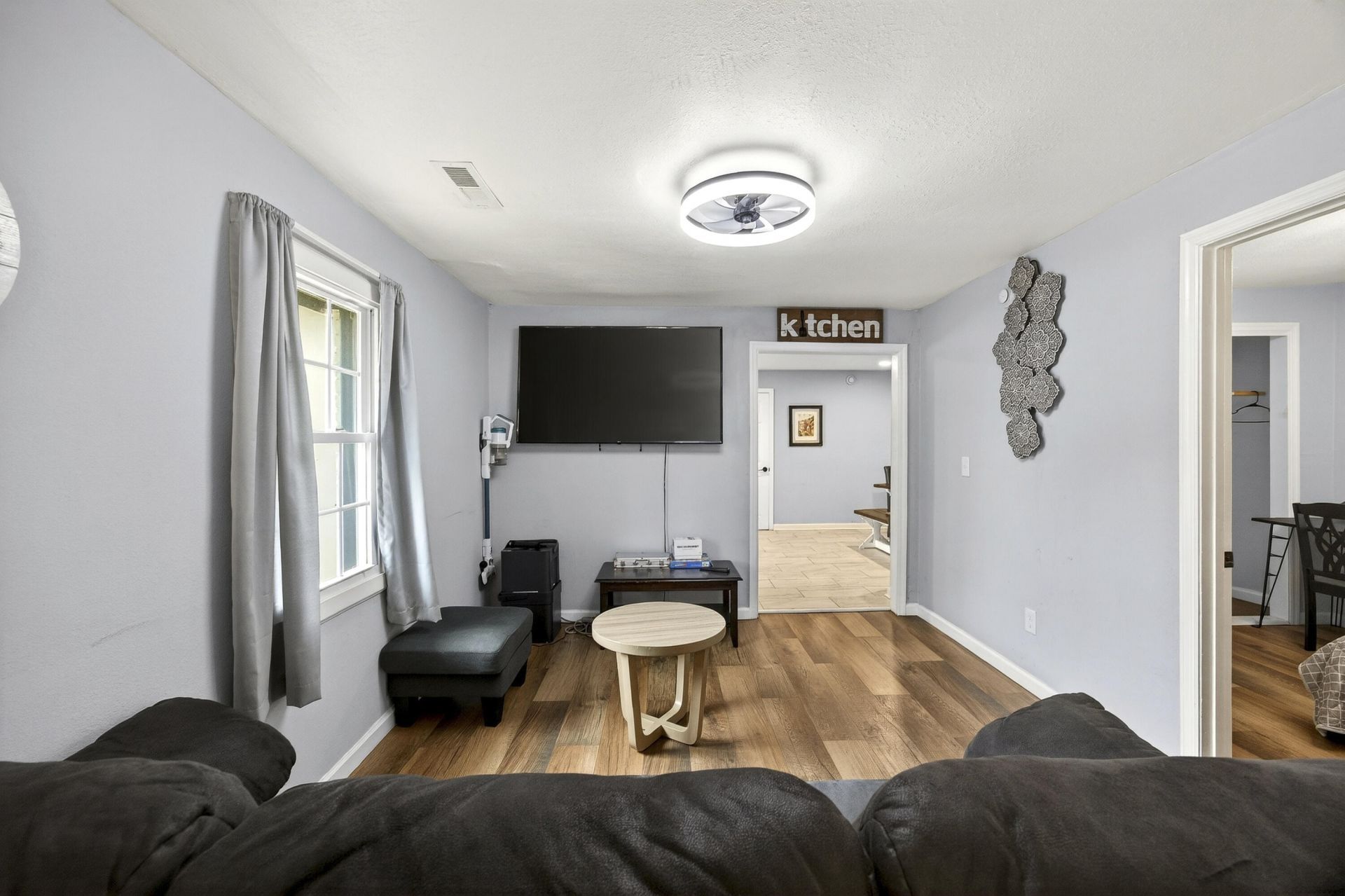 4319 Davison Road Photo 9