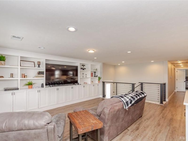 693 Lakengren Drive, Eaton, OH 45320 Photo 12