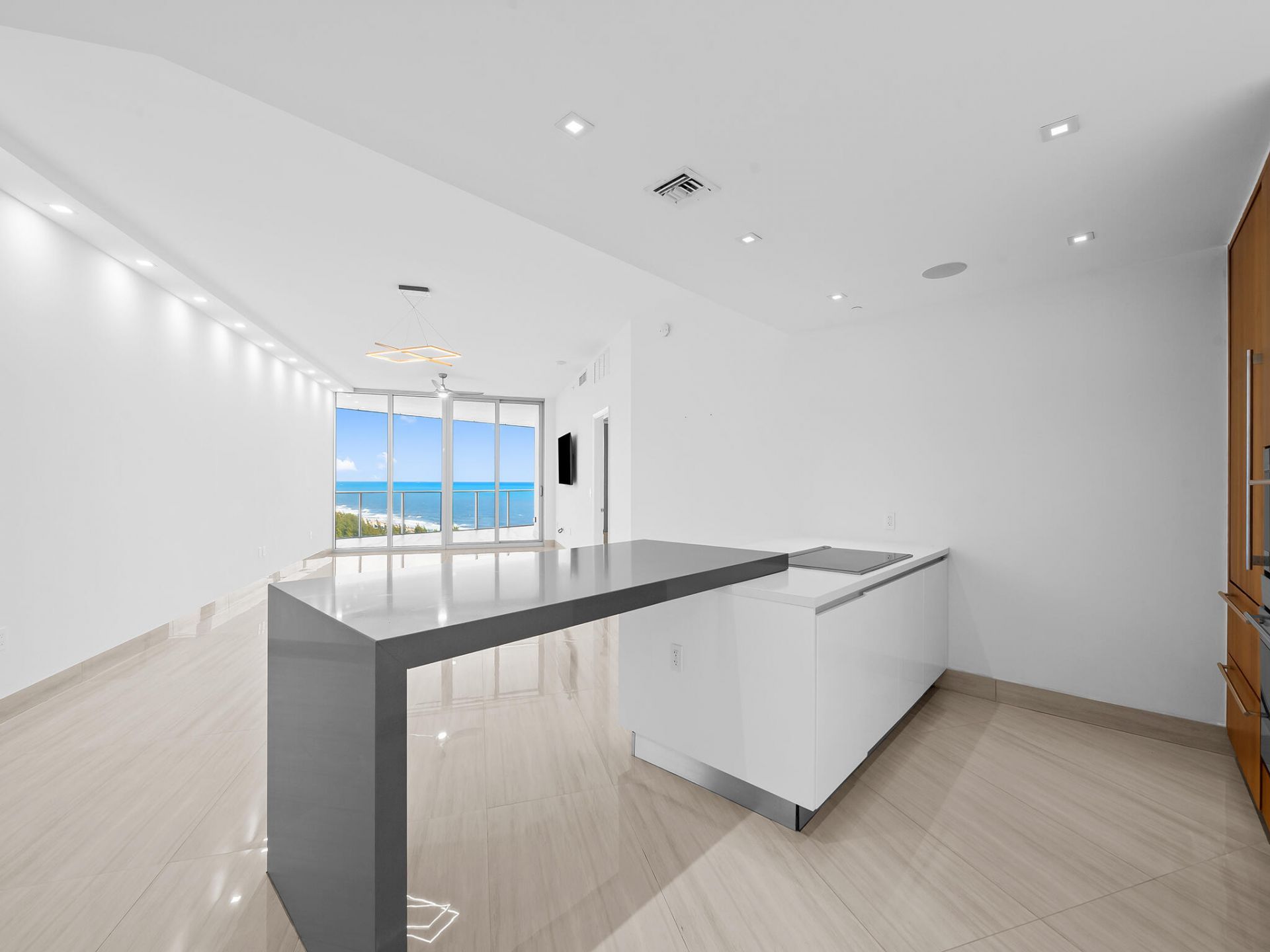 701 N Fort Lauderdale Beach Boulevard, Unit 1104, Fort Lauderdale, FL 33304 Photo