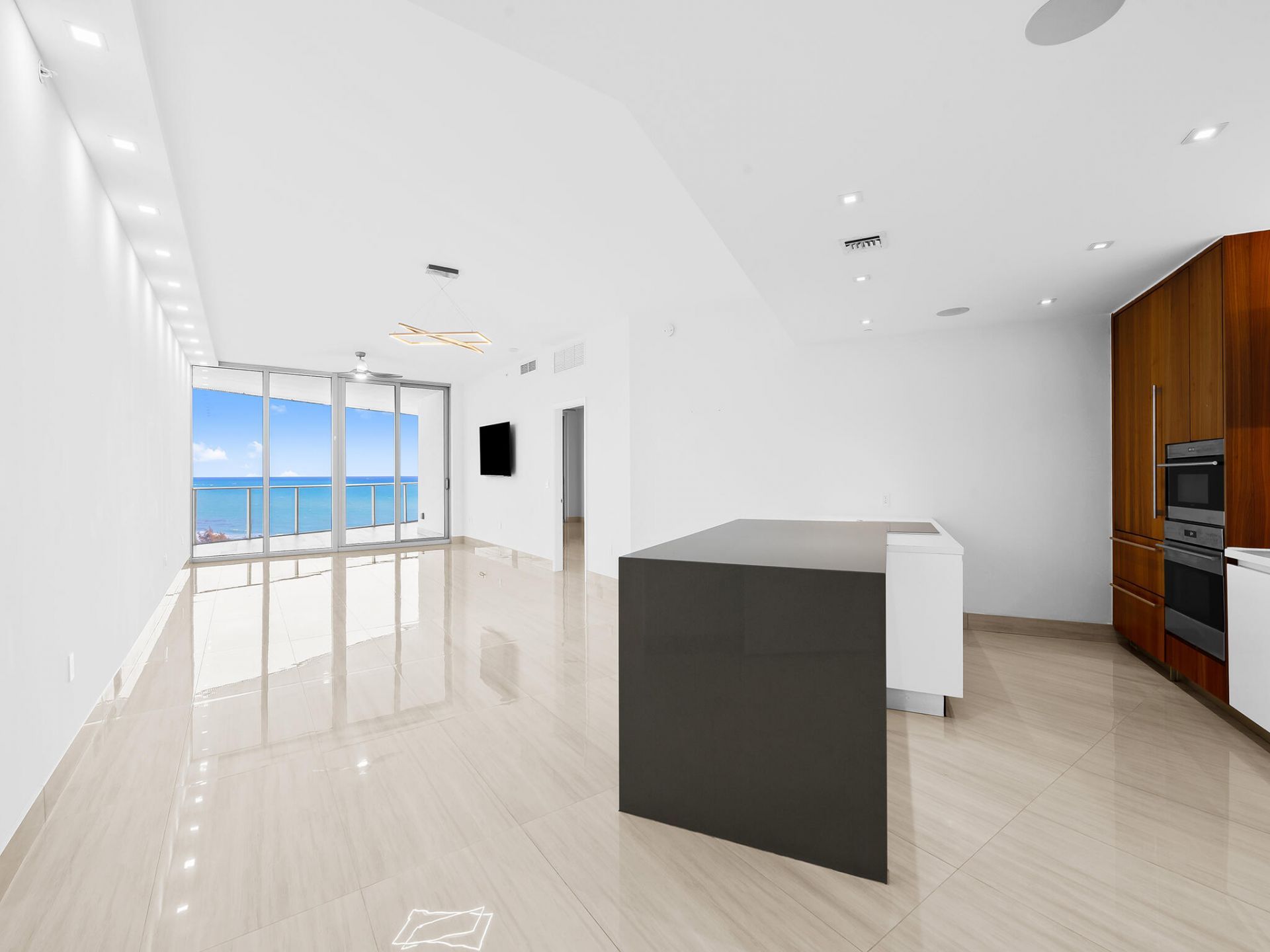 701 N Fort Lauderdale Beach Boulevard, Unit 1104, Fort Lauderdale, FL 33304 Photo