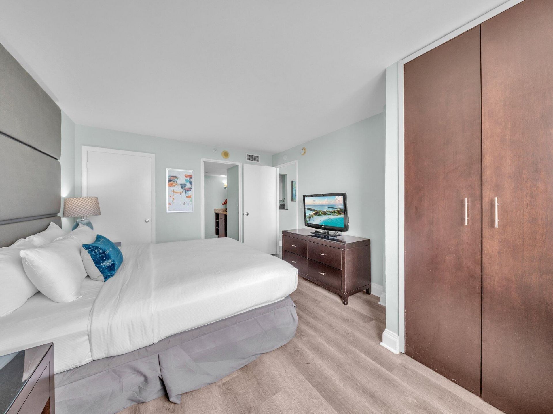 2670 E Sunrise Boulevard, Unit 509, Fort Lauderdale, FL 33304 Photo