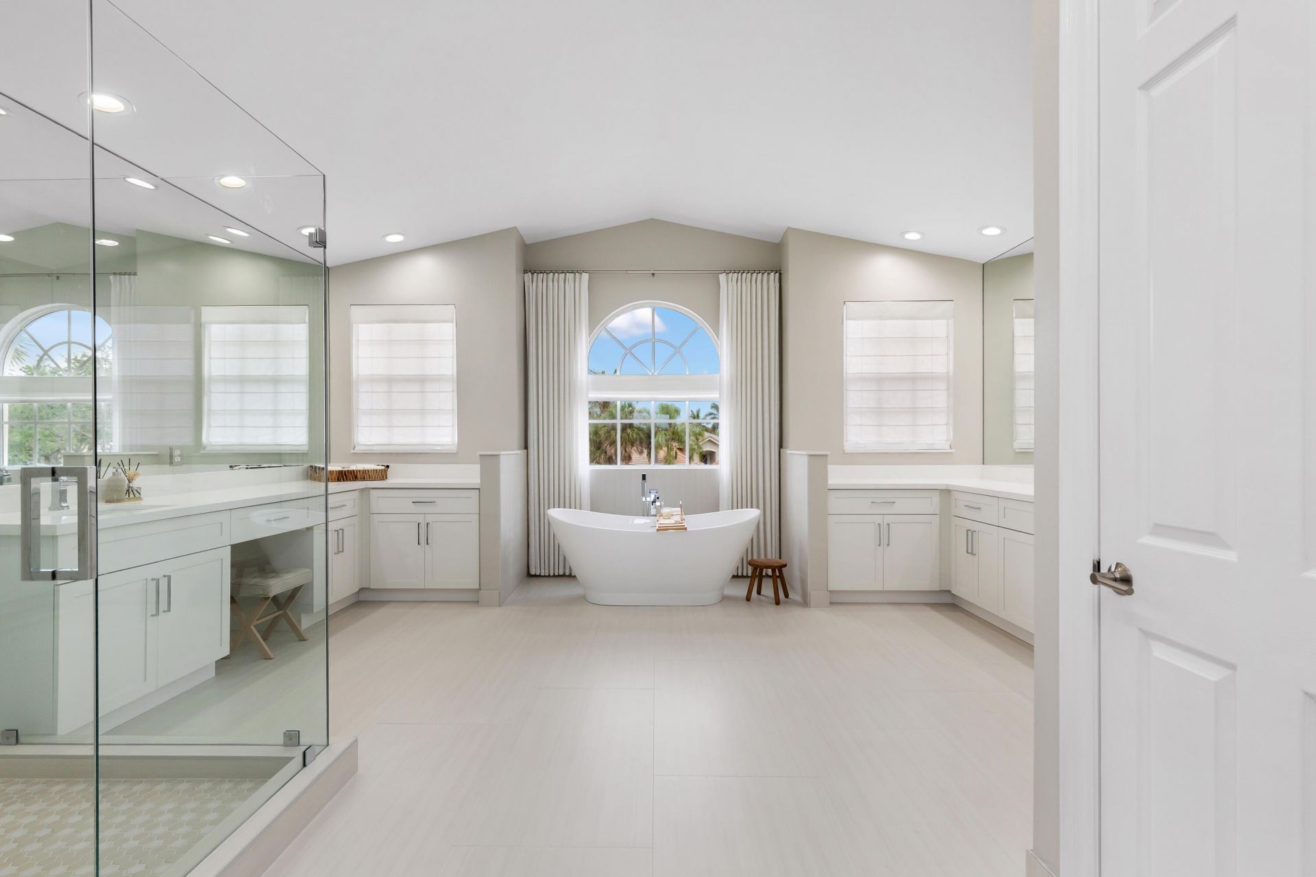 19132 Streamside Court, Boca Raton, FL 33498 Photo