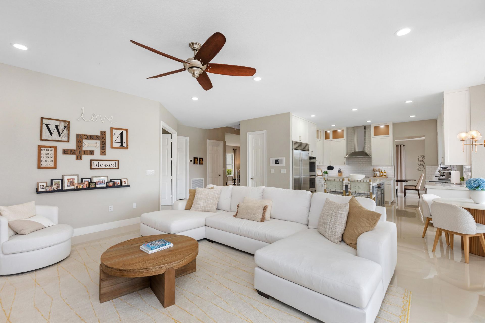 19132 Streamside Court, Boca Raton, FL 33498 Photo