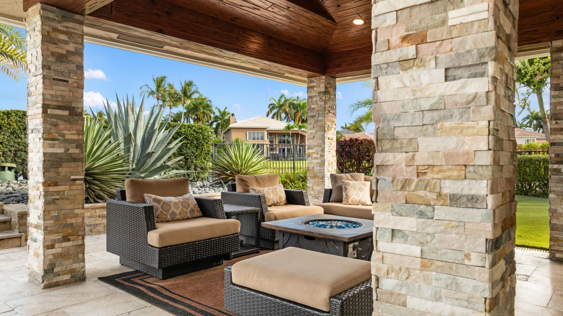 19132 Streamside Court, Boca Raton, FL 33498 Photo