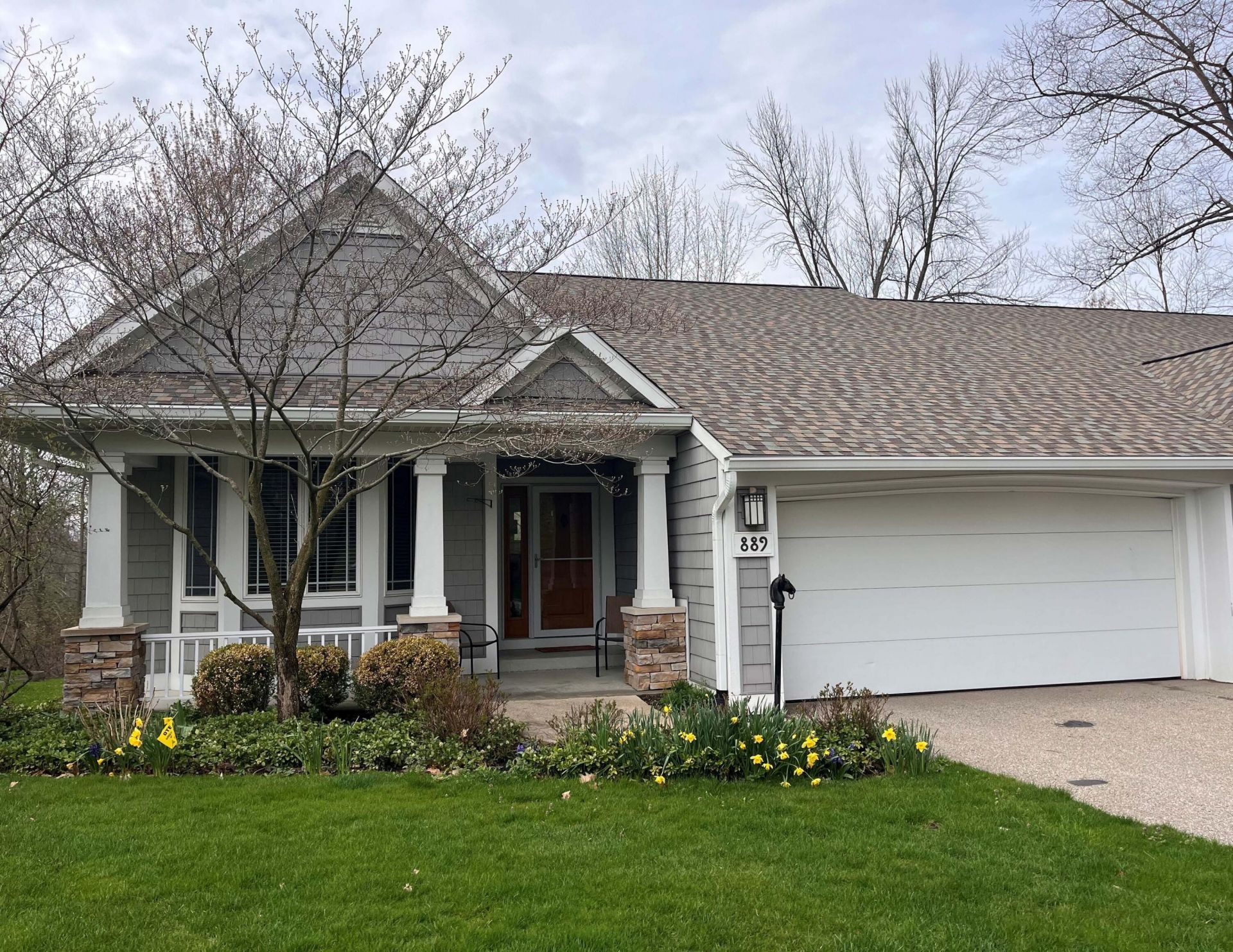 889 Reeds Hollow Drive Se, Grand Rapids, MI 49546 Main Photo