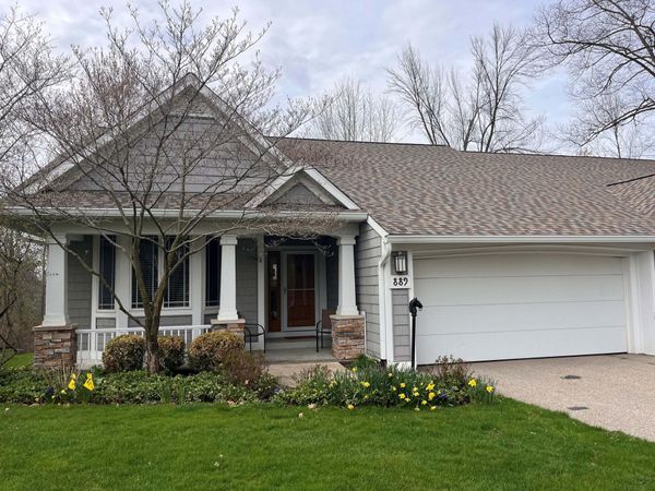 889 Reeds Hollow Drive SE, Grand Rapids, MI 49546