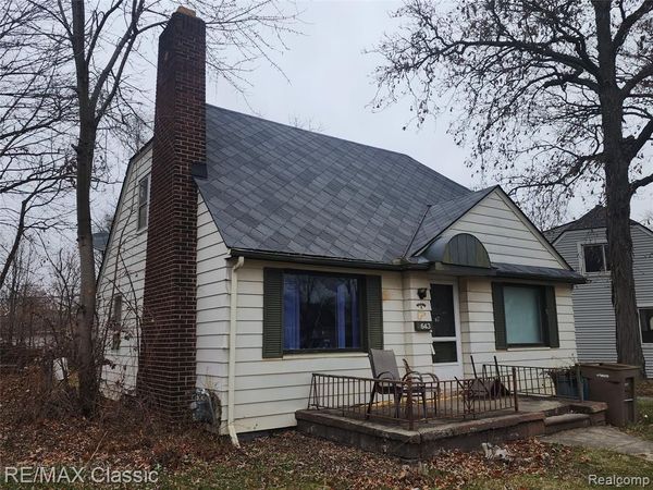 643 E Kennett Road, Pontiac, MI 48340