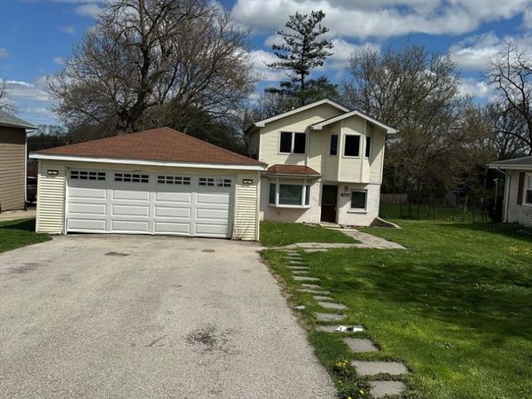 4737 Winchester Avenue , Lisle, IL 60532