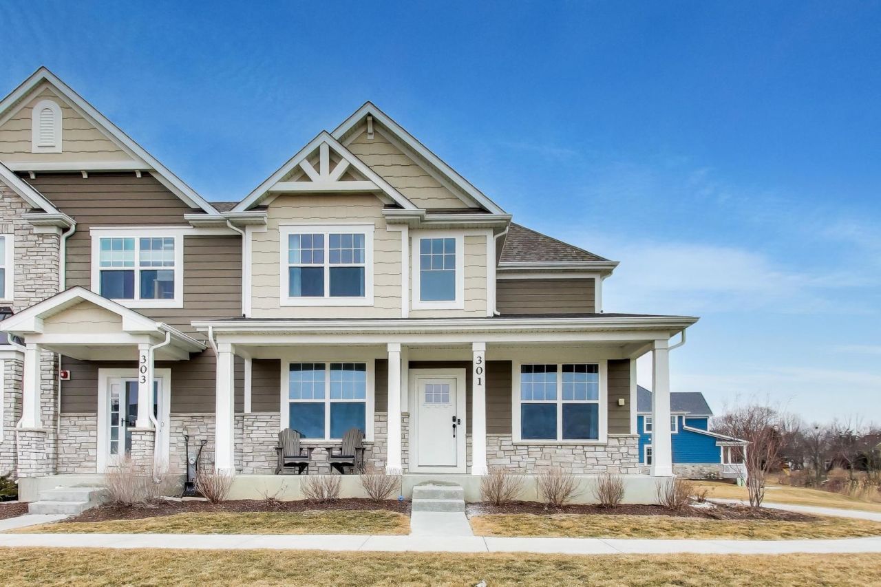 301 Didier Court , Buffalo Grove, IL 60089