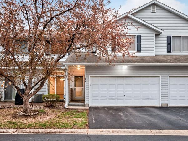 579 Roundhouse Street , Shakopee, MN 55379