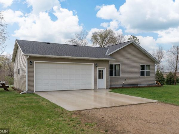 13446 Cannon City Boulevard , Northfield, MN 55057