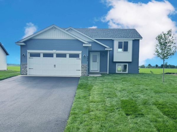 955 2 1/2 Avenue SW, Rice, MN 56367