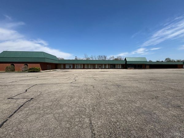 4652 Wilmington Pike, Dayton, OH 45440