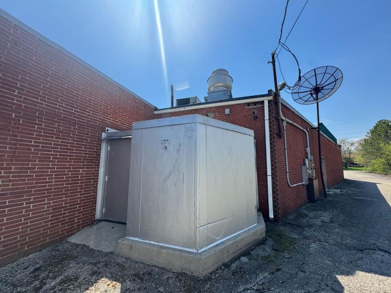 4652 Wilmington Pike, Kettering, OH 45440 Photo 12