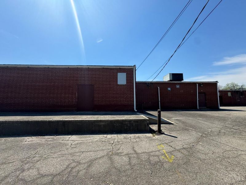 4652 Wilmington Pike, Kettering, OH 45440 Photo 14