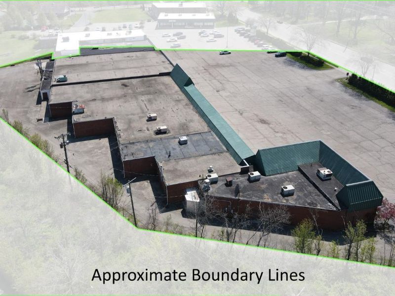 4652 Wilmington Pike, Kettering, OH 45440 Photo 2