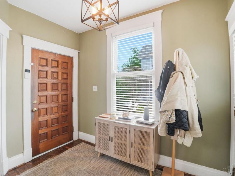 3935 St James Avenue, Silverton, OH 45236 Photo 5