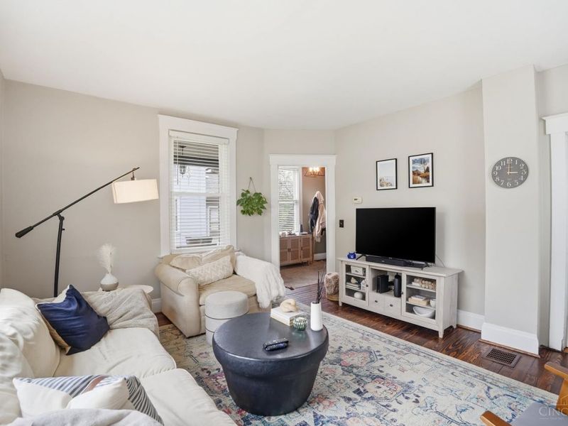 3935 St James Avenue, Silverton, OH 45236 Photo 8