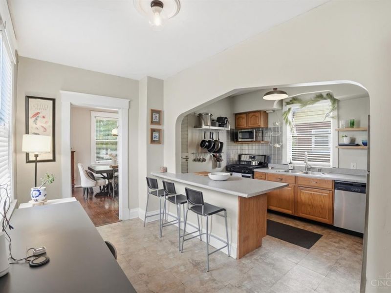 3935 St James Avenue, Silverton, OH 45236 Photo 9