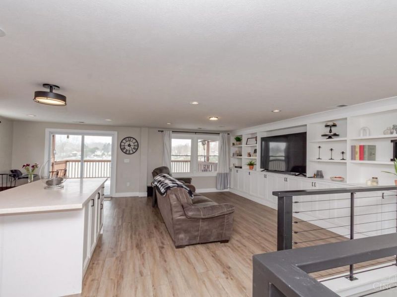 693 Lakengren Drive, Lakengren, OH 45320 Photo 11