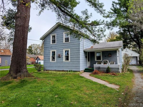 192 Oakwood Avenue , East Aurora, NY 14052