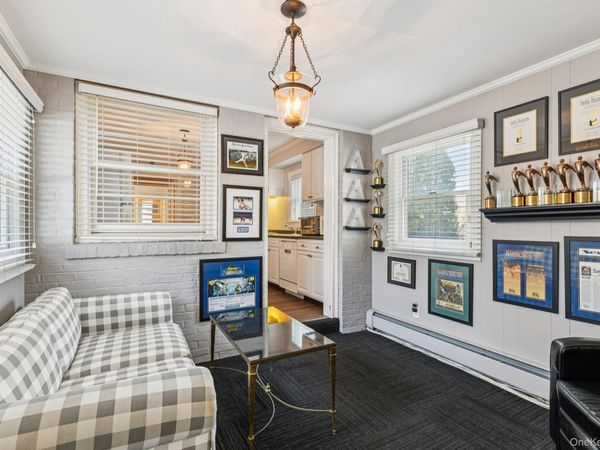 1 Huntington Bay Road , Huntington, NY 11743