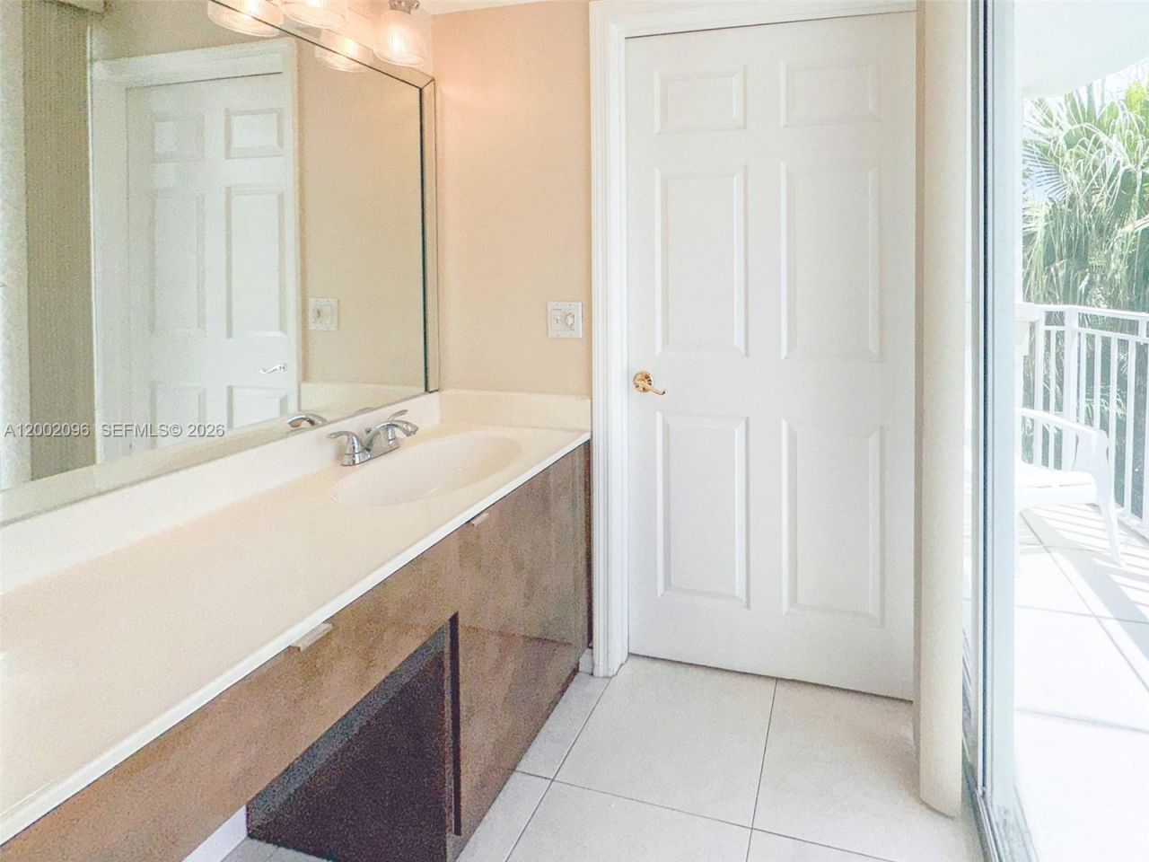 18000 N Bay Rd , Unit 201, Sunny Isles Beach, FL 33160 Photo