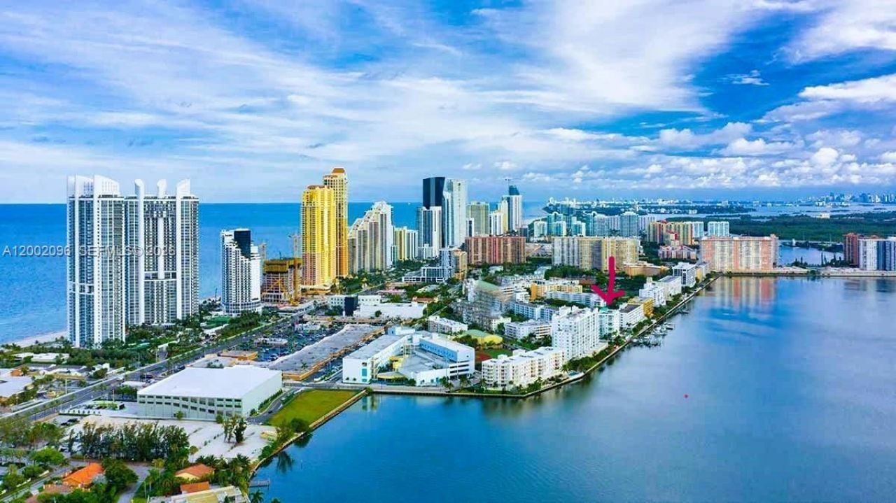 18000 N Bay Rd , Unit 201, Sunny Isles Beach, FL 33160 Photo