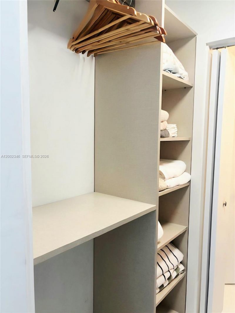 100 Lincoln Rd , Unit 927, Miami Beach, FL 33139 Photo