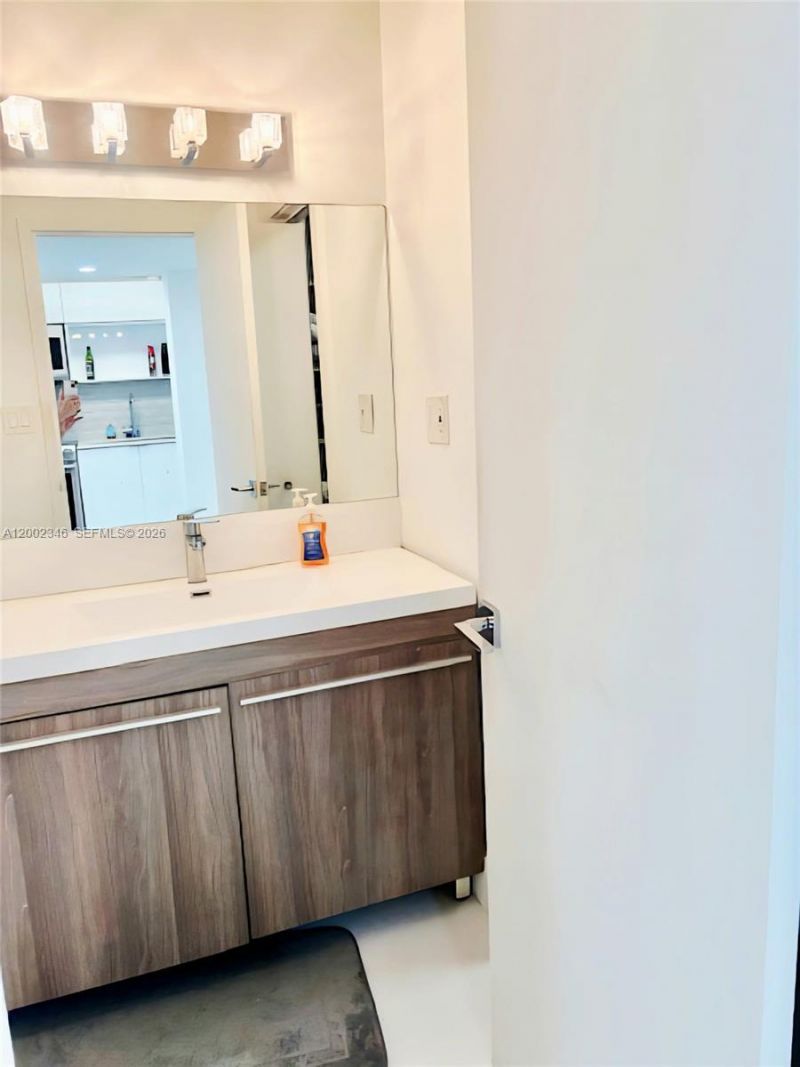 100 Lincoln Rd , Unit 927, Miami Beach, FL 33139 Photo