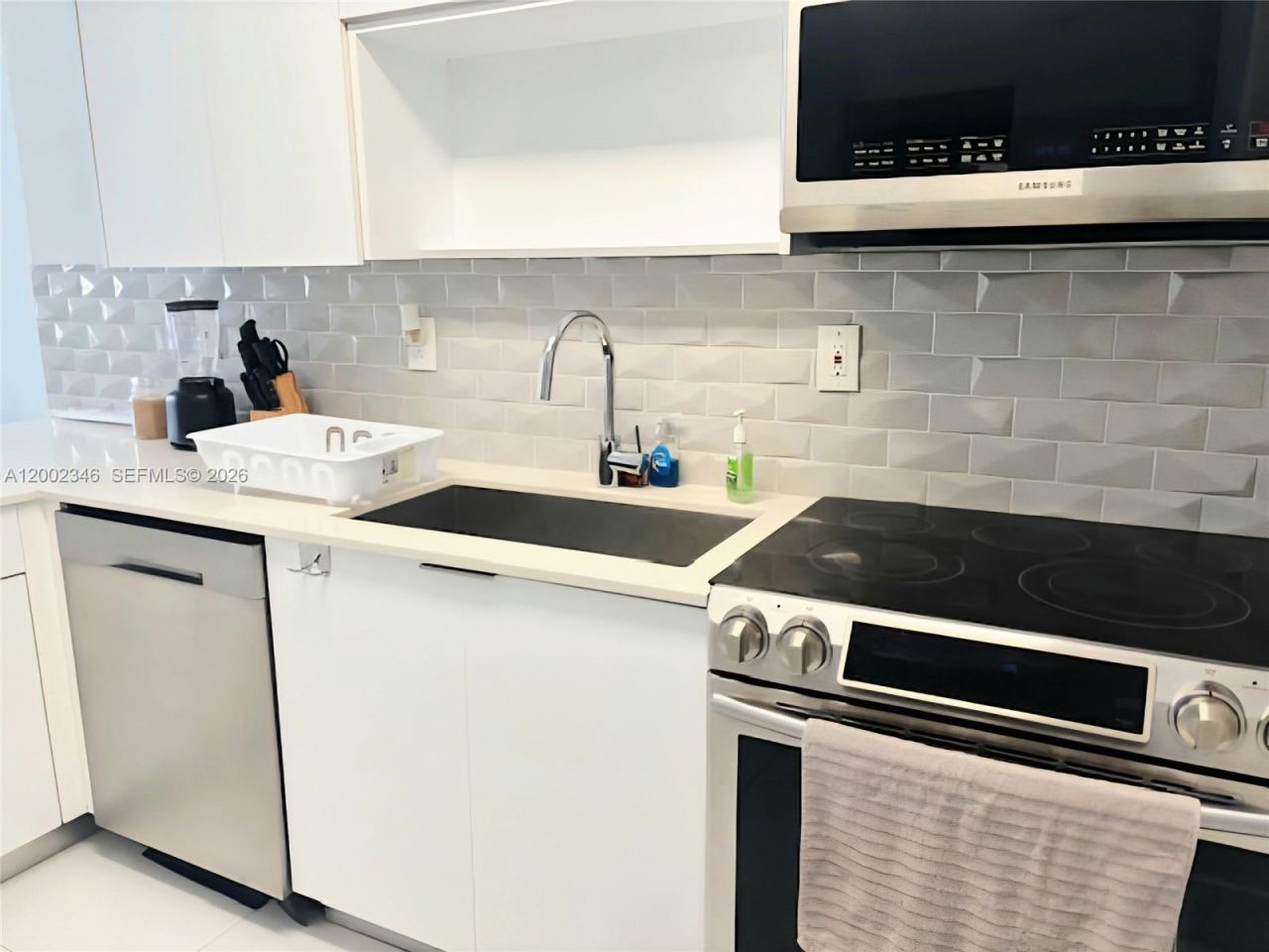 100 Lincoln Rd , Unit 927, Miami Beach, FL 33139 Photo