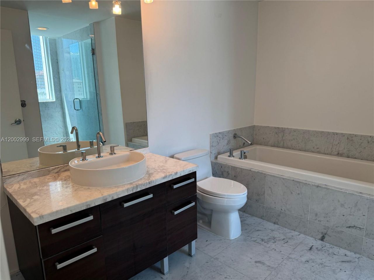 253 NE 2nd St , Unit 1108, Miami, FL 33132 Photo
