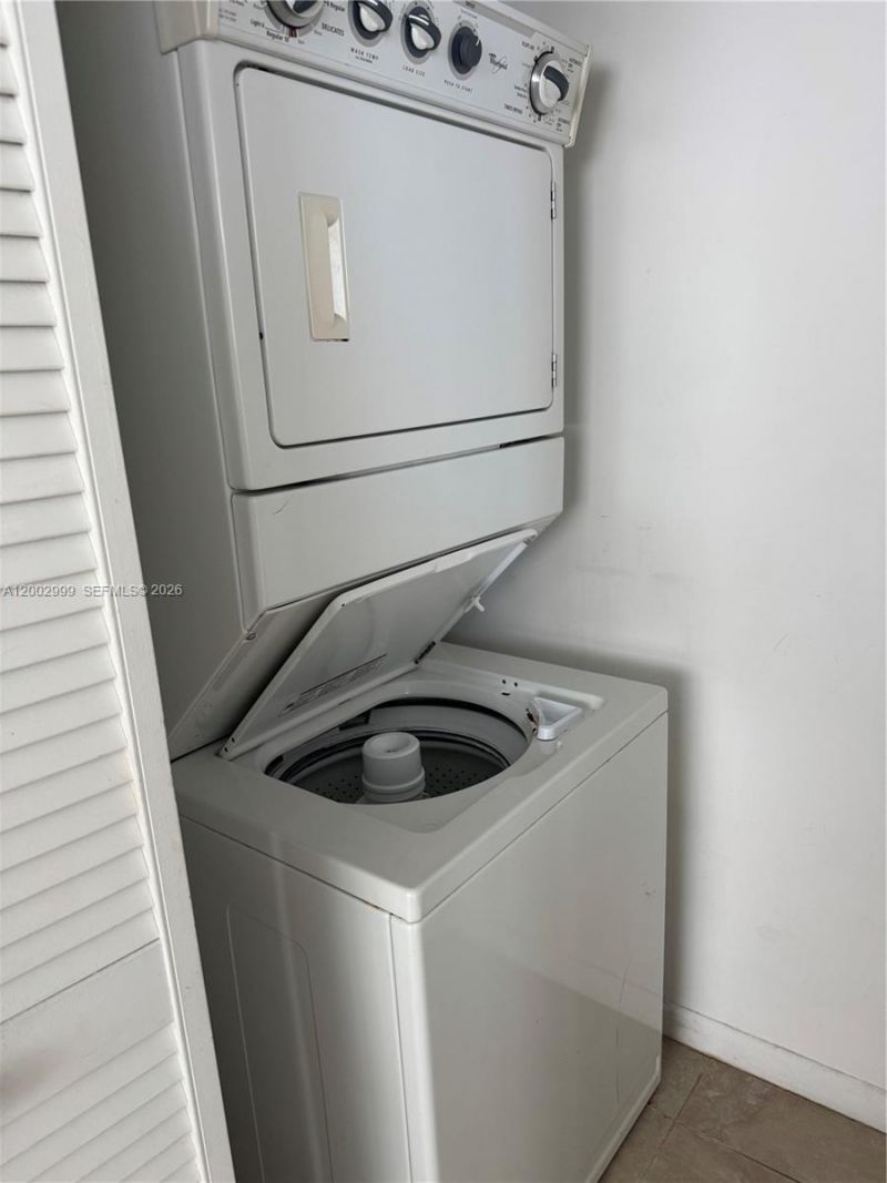 253 NE 2nd St , Unit 1108, Miami, FL 33132 Photo
