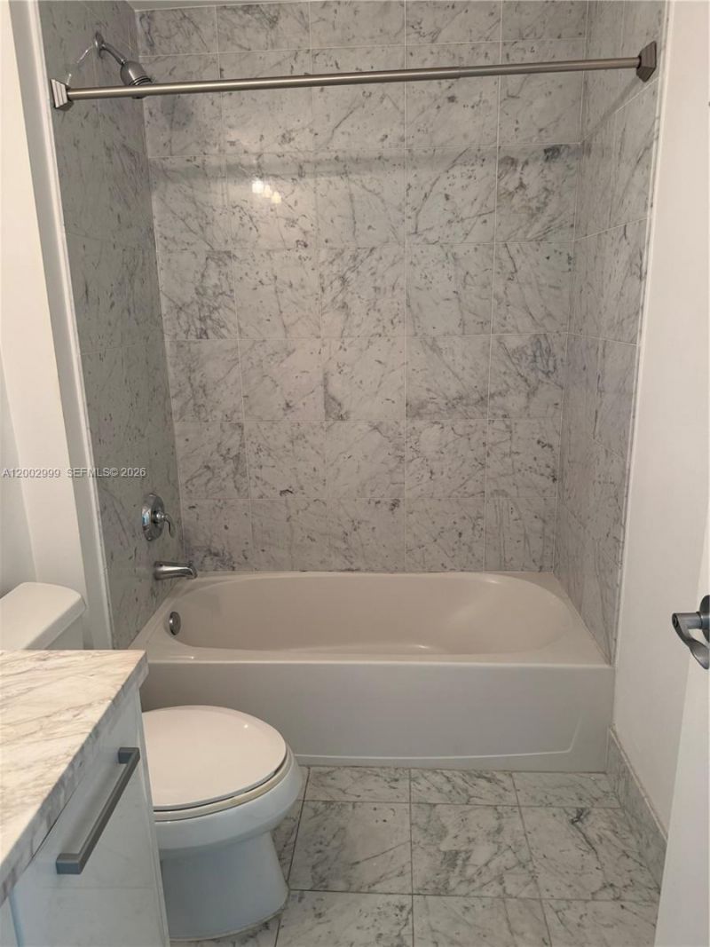 253 NE 2nd St , Unit 1108, Miami, FL 33132 Photo