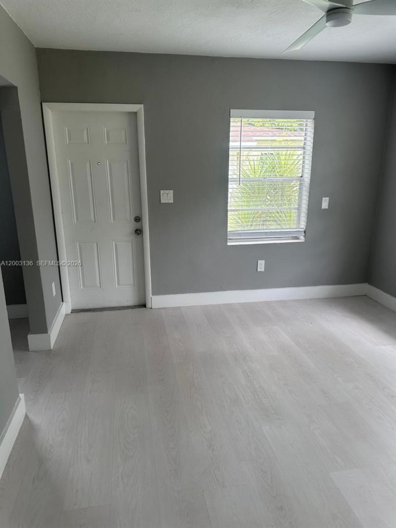 2016 Miami Rd , Unit B, Fort Lauderdale, FL 33316 Photo