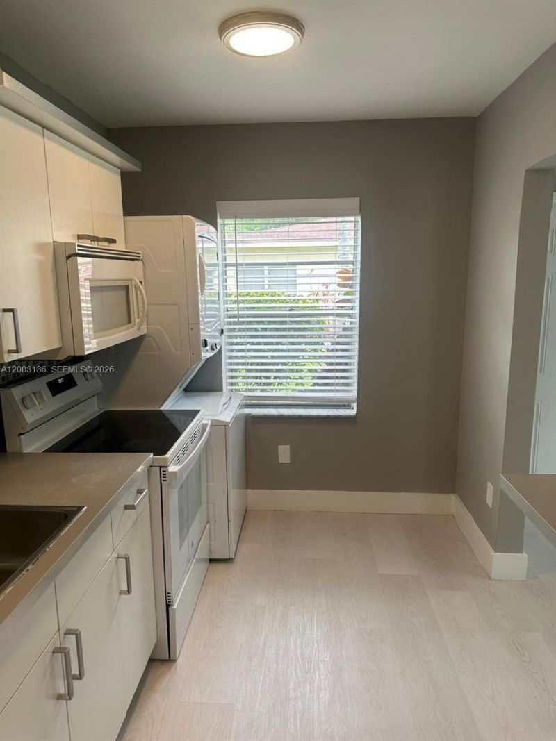 2016 Miami Rd , Unit B, Fort Lauderdale, FL 33316 Photo