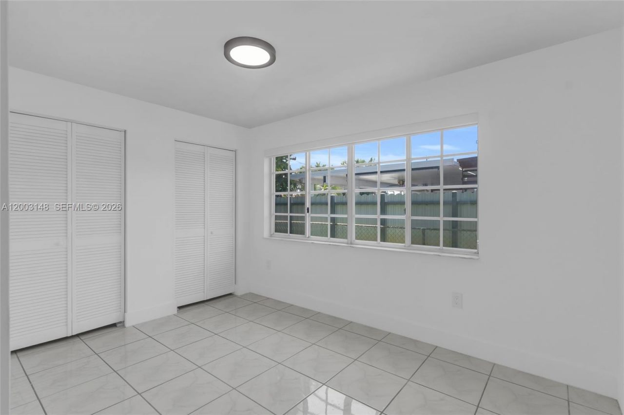 5971 W 13th Ave , Hialeah, FL 33012 Photo