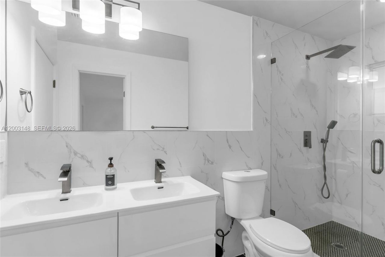 5971 W 13th Ave , Hialeah, FL 33012 Photo