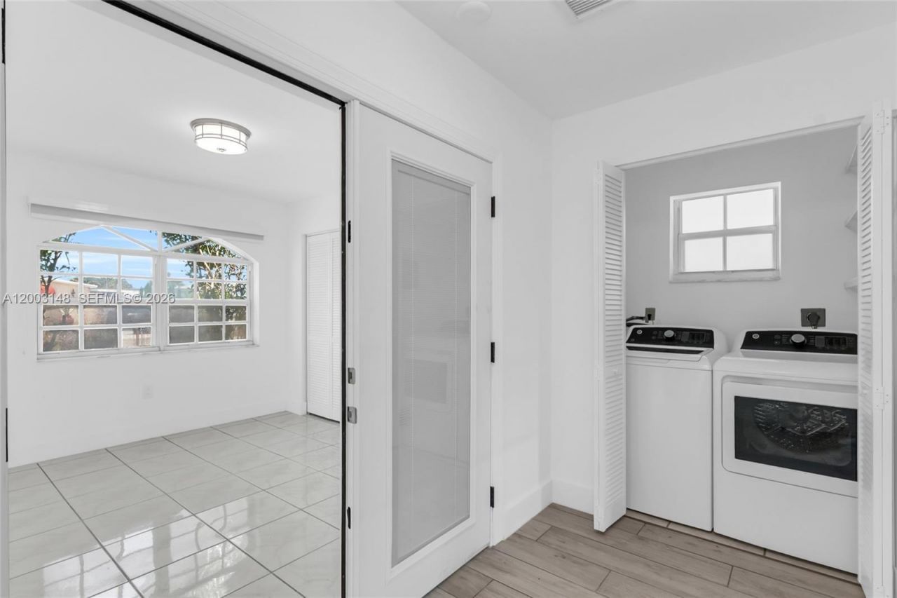 5971 W 13th Ave , Hialeah, FL 33012 Photo