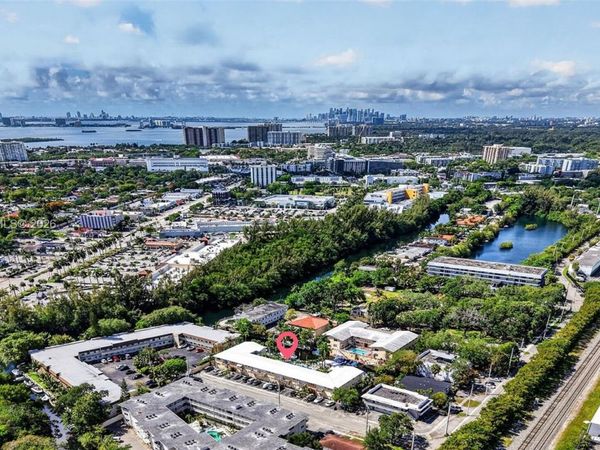 1820 Venice Park Dr , Unit 102, North Miami, FL 33181